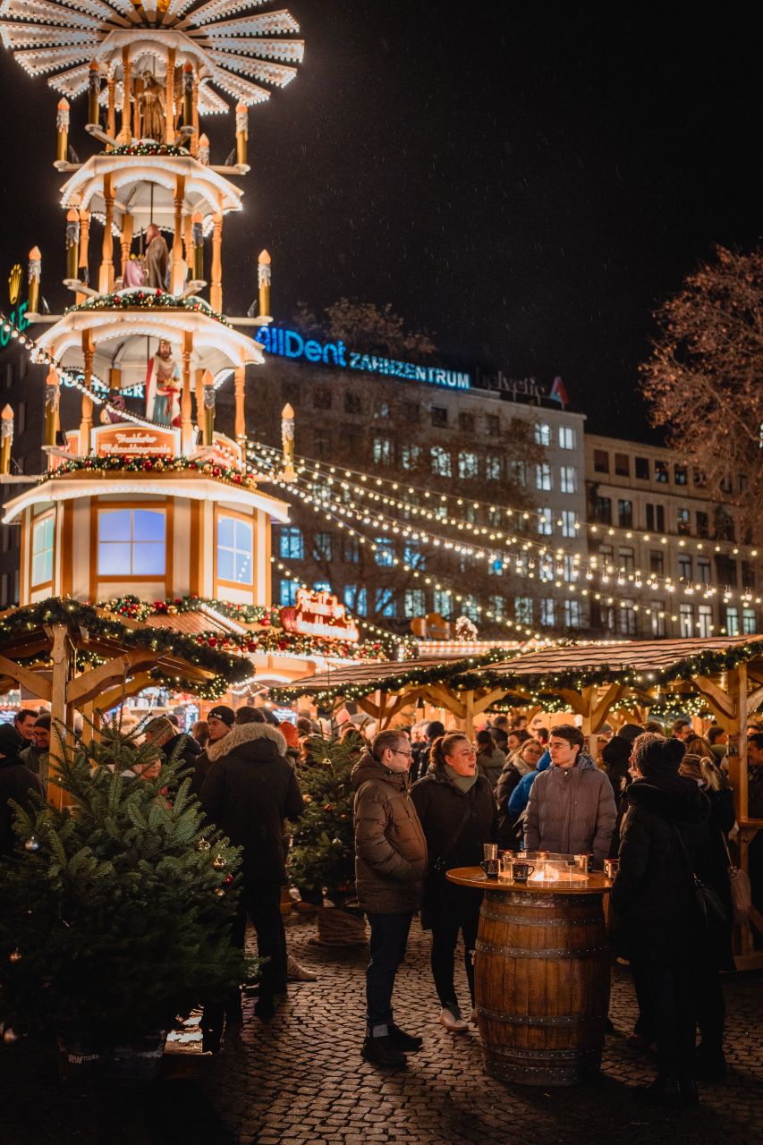 Christmas pyramid at Rossmarkt Frankfurt.