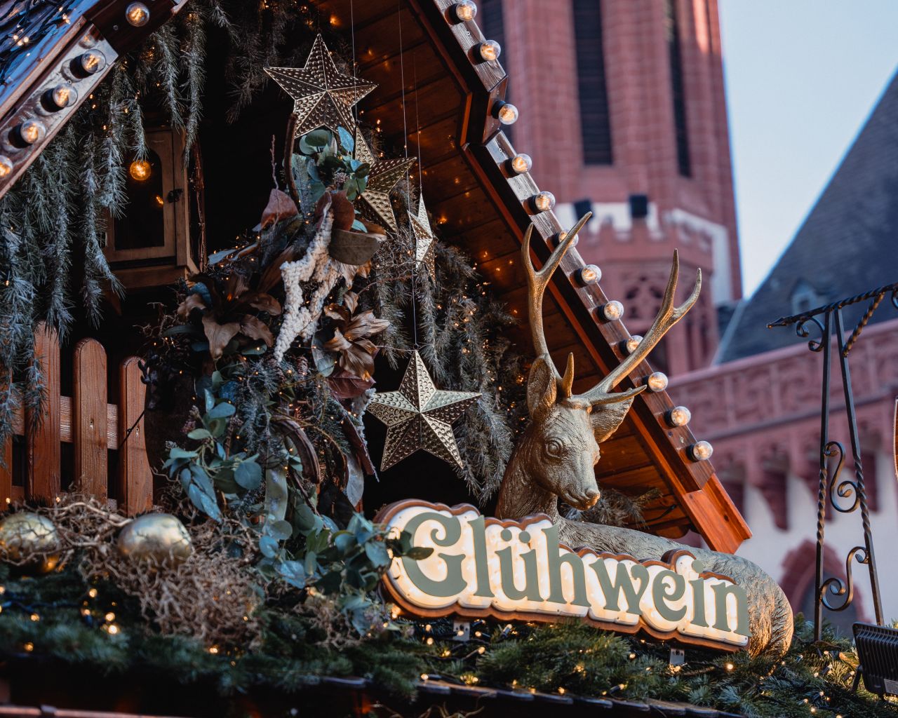 Glühwein stand at Frankfurt Christmas market at Römerberg.